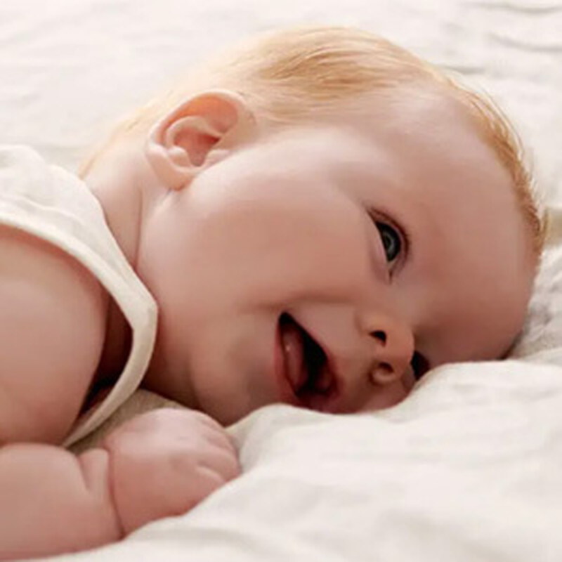 新生兒奶量需要多少？新生兒奶量計算公式＋嬰兒奶量表一次看！