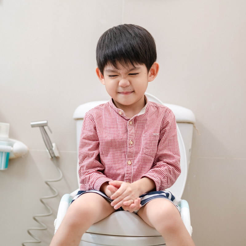 小孩排便卡卡怎麼辦？2026 兒童順暢好習慣一次看