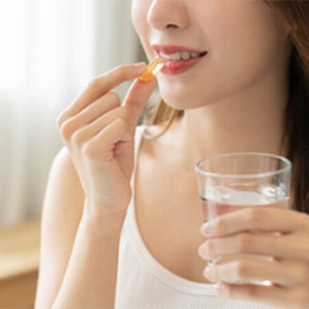 膠囊太大吞不下怎麼辦？5個實用吞藥技巧，讓你不再喉嚨卡卡！